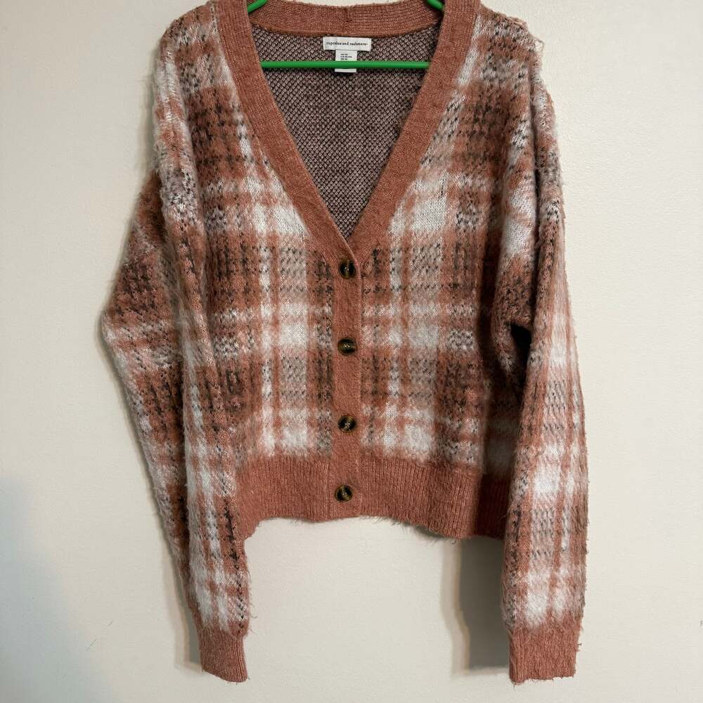 Cupcakes and Cashmere Brushed Cropped Boyfriend V-Neck Plaid‎ Cardigan